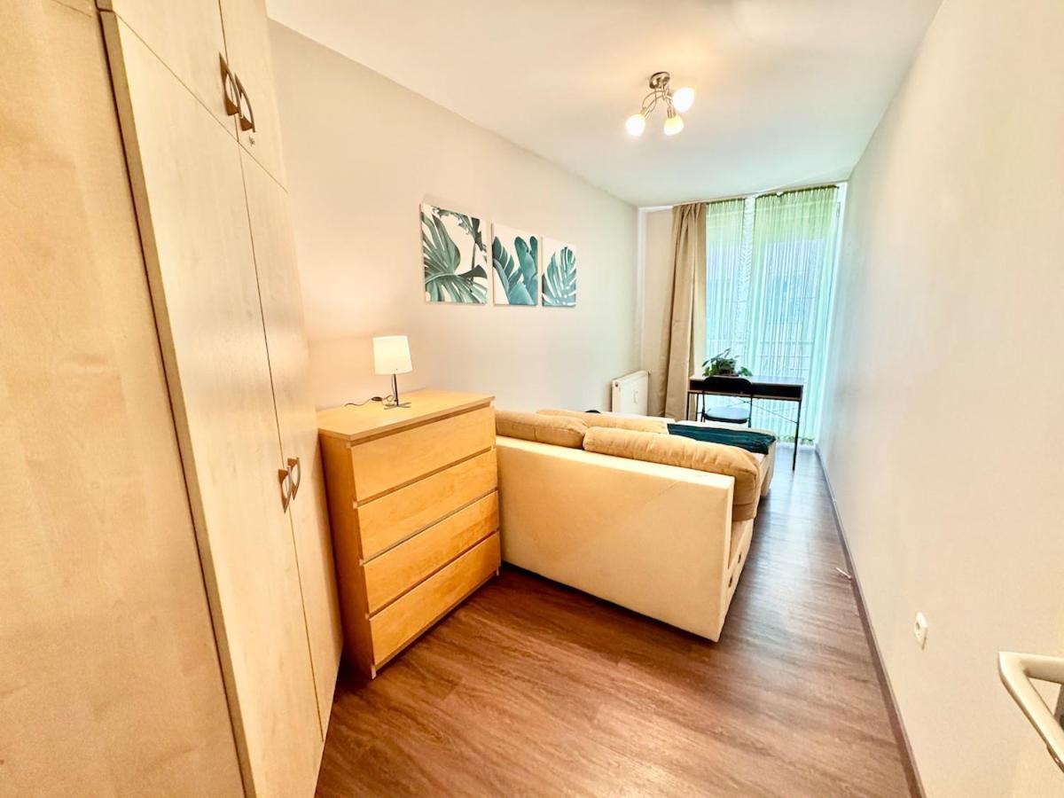 T27 Apartment *