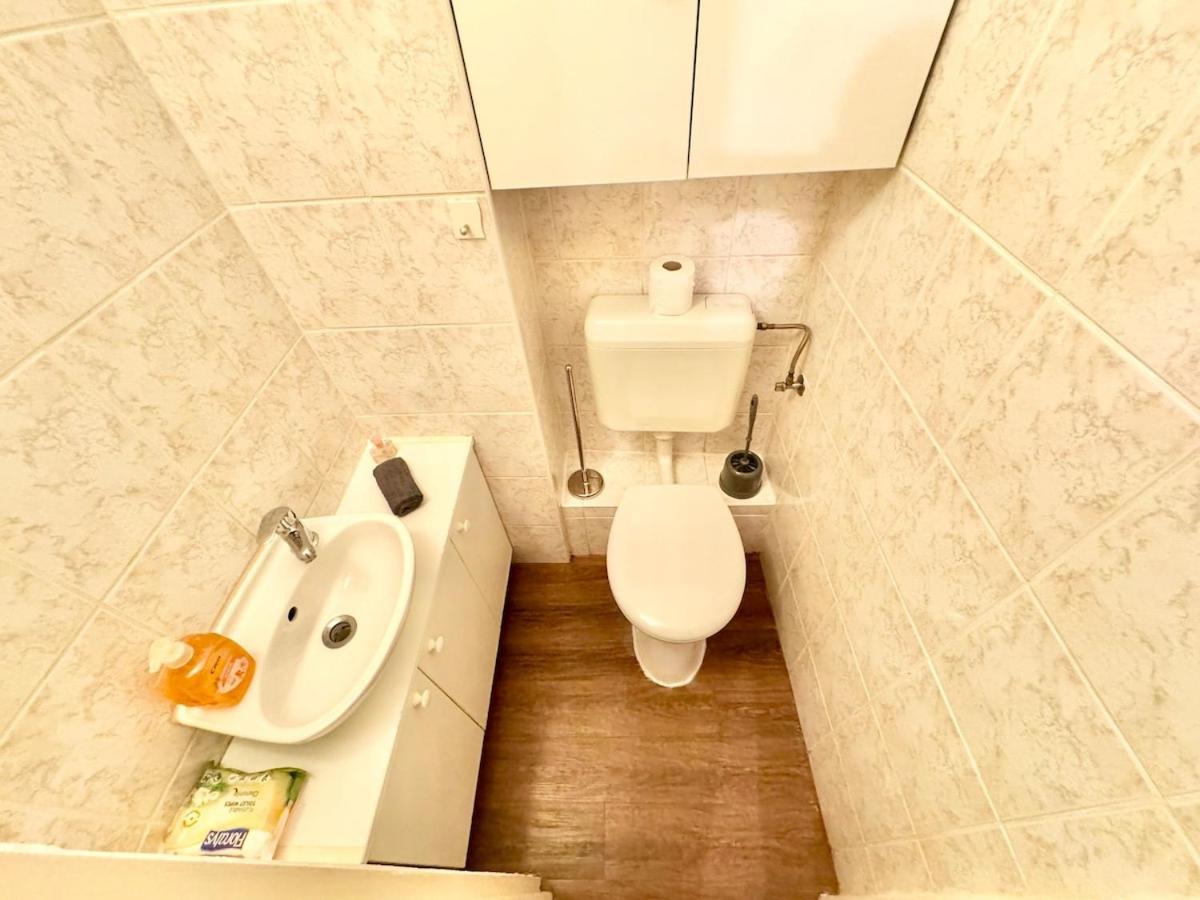 T27 * Budapest